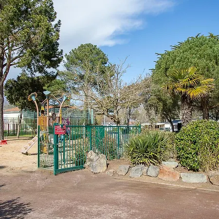 Mobil Luminosa A 2,5 Km Parque de Campismo *